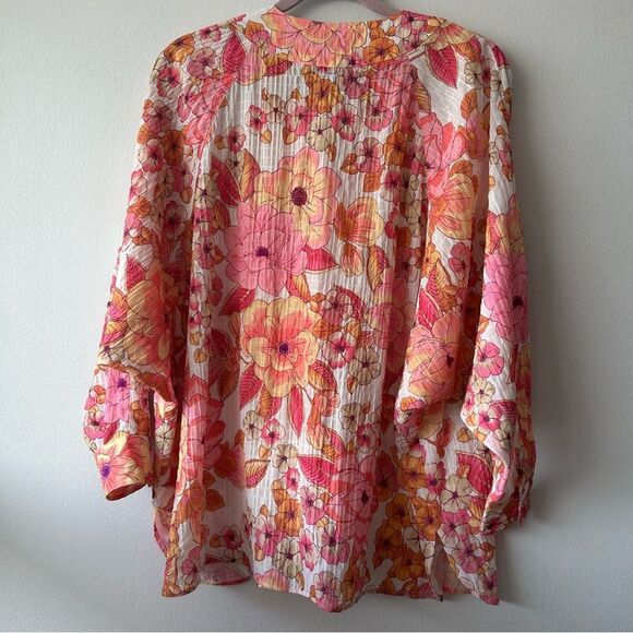 Smythe Pink and Orange Begonia Floral Top Kimono - Picture 7 of 10